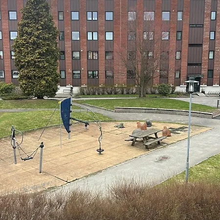 Moderne, 3 Soveroms I Midt I Hjertet Av Kristiansand