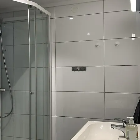 Moderne, 3 Soveroms I Midt I Hjertet Av