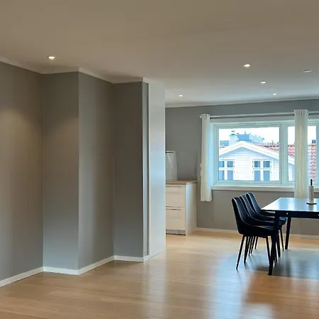 Apartamento Moderne, 3 Soveroms I Midt I Hjertet Av