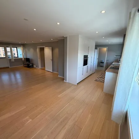 Apartamento Moderne, 3 Soveroms I Midt I Hjertet Av Kristiansand